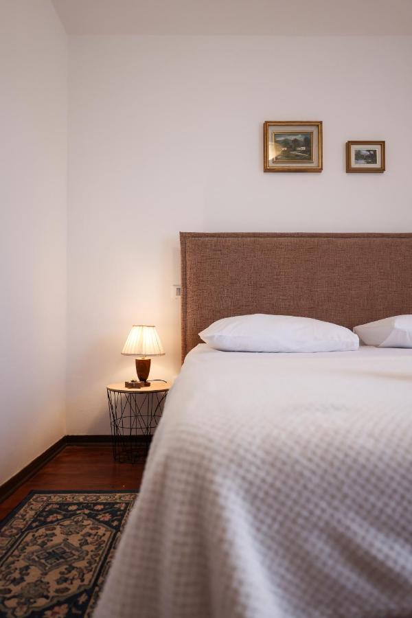 Villa Ena With Pool & Jacuzzi Donji Kasic エクステリア 写真