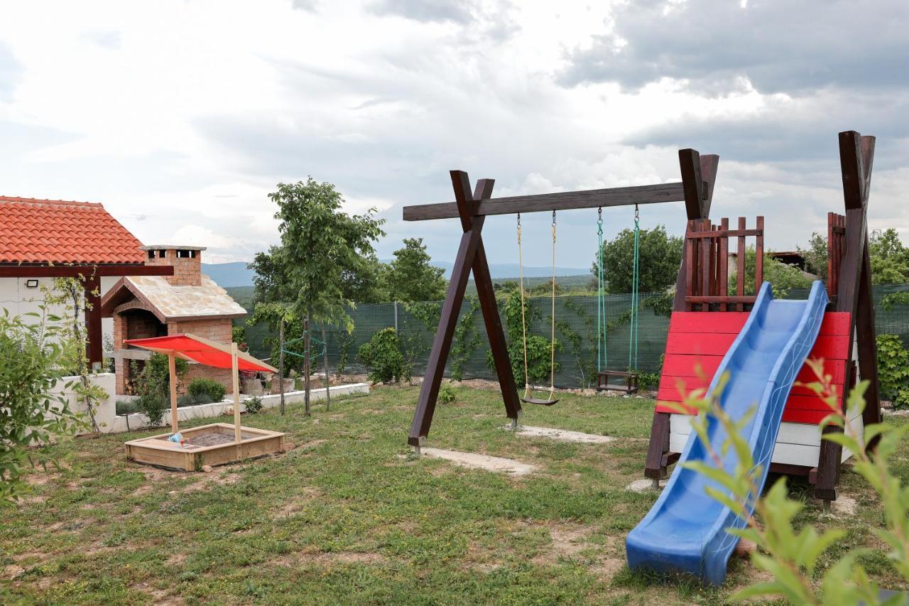 Villa Ena With Pool & Jacuzzi Donji Kasic エクステリア 写真